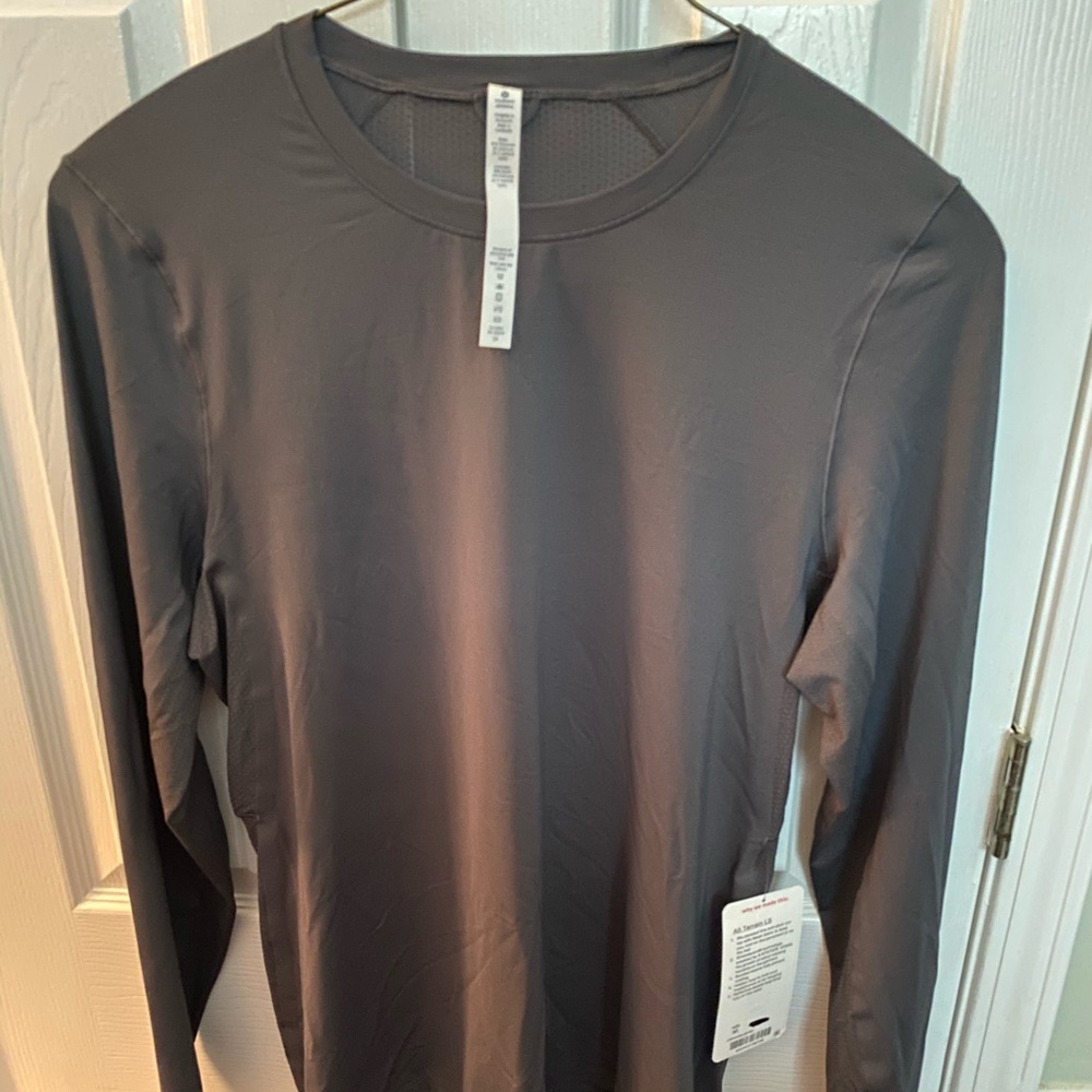 Brand new never worn lululemon shirt - Picture 1 of 5